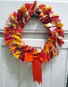 Autumn Tied Wreath - A no sew fall wreath DIY