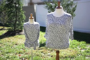 How to sew a top from an existing top. No pattern needed. This tutorial shows you how | DIY Crush