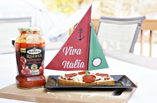 Viva Italia Pizza Sail Boats