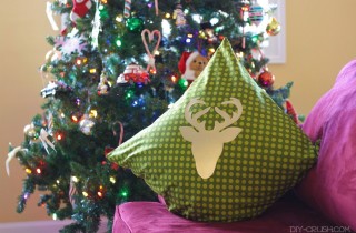 Golden Deer Head Pillow DIY. Create this expensive looking decorative pillow yourself with tutorials in this post | DIY Crush