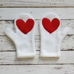 Hearts Appliqué Mittens Tutorial | DIY Crush