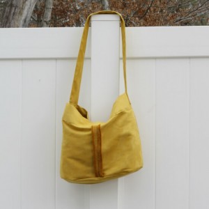 Faux Suede Slouchy Hobo Bag Pattern | DIY Crush