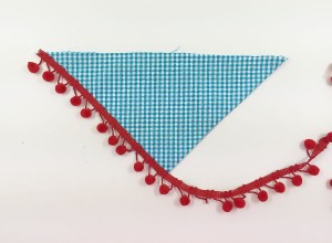 Pom Pom Kerchief Tutorial