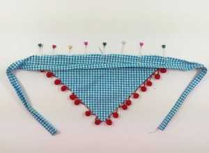 Pom Pom Kerchief Tutorial