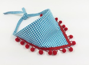 Pom Pom Kerchief Tutorial