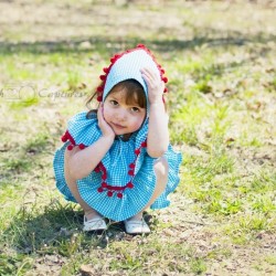 Pom Pom Kerchief Tutorial