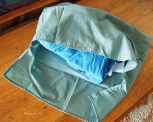 Travel storage bags tutorial made from pillowcases