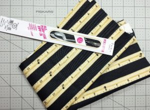 Perfect Pencil Zipper Pouch Tutorial DIY Crush | DIY Crush