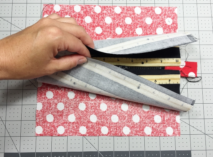 Perfect Pencil Zipper Pouch Tutorial DIY Crush 