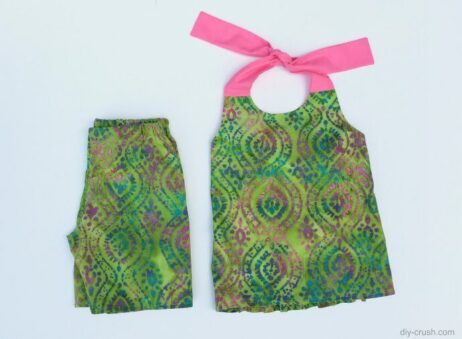 Sewing Hack: How To Divide Long Ties - DIY Crush