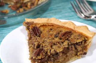 Southern Pecan Pie Without Corn Syrup. Delicious Thanksgiving pie recipe. Pecan pie without high fructose corn syrup.