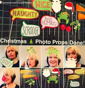 How to make Christmas photo booth props yourself. This tutorial shows you how you can create photo booth props without spending lots of money.