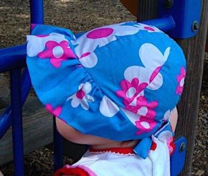 Free baby bonnet pattern