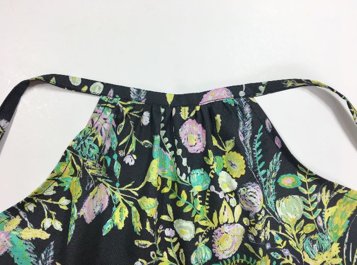 How to make a halter romper with a closed back